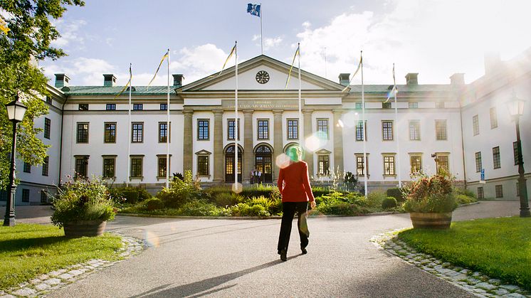 Kulturnämnden har haft sitt marsmöte. Foto: Anna Molander. Syntolkning: Landstingshuset i Stockholm. 