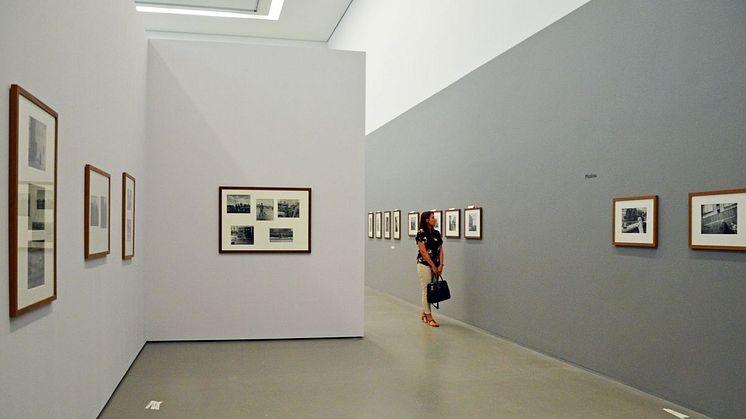 Blick in die Ausstellung "Gehaltene Zeit" im Museum der bildenden Künste Leipzig