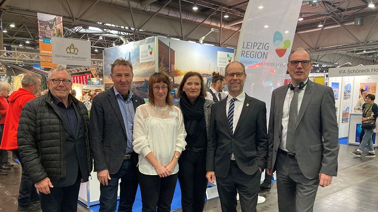 Besuchten beim Messe-Rundgang auf der T & C 2023 den Stand der LEIPZIG REGION (v.l.): Michael Weichert, Holger Gasse, Kathleen Schramm, Marit Schulz, Clemens Schülke und Martin Buhl-Wagner