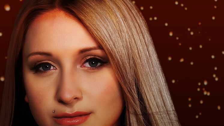​Idol-finalisten Rebecka Karlsson släpper idag den stämningsfulla jullåten ”A Christmas Baby”.