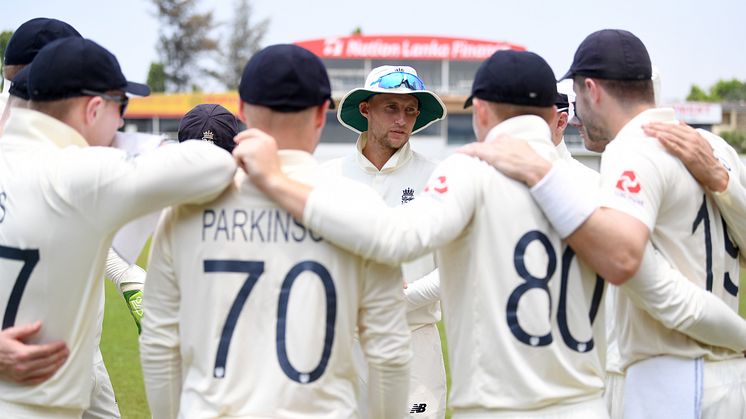 England Test captain Joe Root addresses his players at the P. Sara Oval, Colombo in March 2020 (Getty Images)