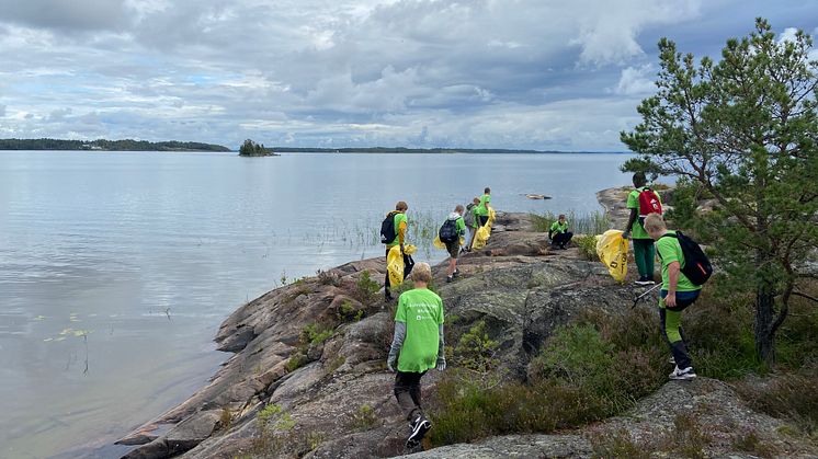 Hammarö Basketklubb P06-08 deltar i Älvstädningen i år igen