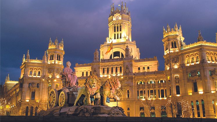 Spania markerer gradvis gjenåpning av landet ved å invitere til FITUR- reiselivsmesse i mai.