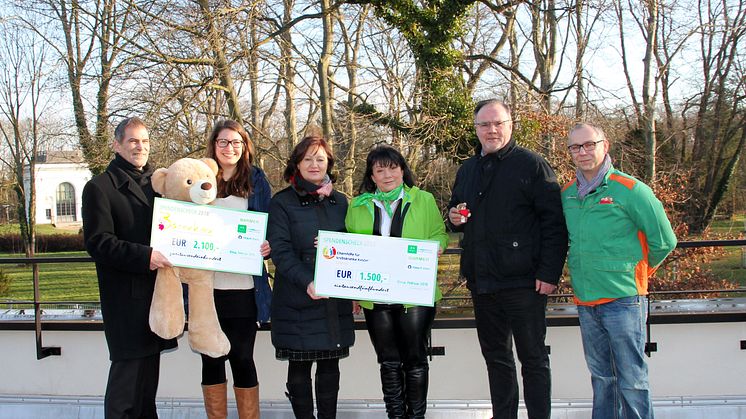 Matthias Fuchs (Bezirksgeschäftsführer der BARMER), Ulrike Herkner (Geschäftsführerin des Fördervereins Kinderhospiz Bärenherz Leipzig e.V.), Birgit Plöttner (Geschäftsführerin der Elternhilfe für krebskranke Kinder Leipzig e.V.), Marita Neubert (Kun