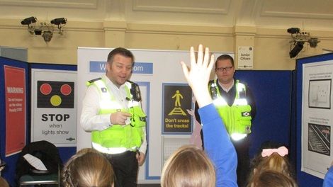 Southern Rail Neighbourhood Officers talk railway safety to schoolchildren