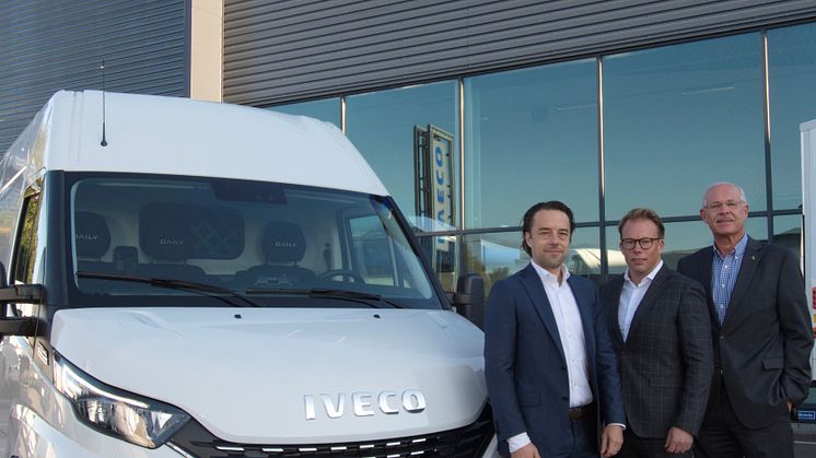 Håkan Jönsson, Mattias Nilsson och Anders Nilsson är nöjda med det nya samarbetet mellan IVECO och Nordic Truckcenter.