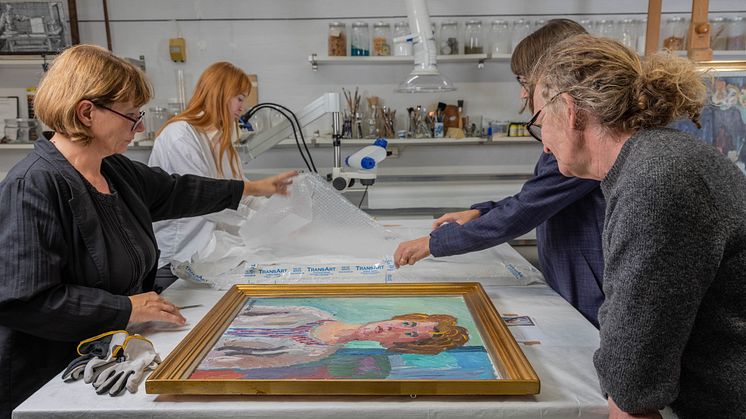 Inge Schiölers porträtt av Barbro Schiöler är en del av en stor donation som Göteborgs konstmuseum tagit emot. Foto: Hossein Sehatlou