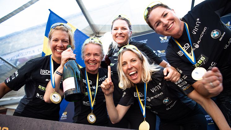Team Anna, 2018 års vinnare. Marie Berg, Annika Carlunger, Linnea Wennergren, Anna Östling, Annie Wennergren