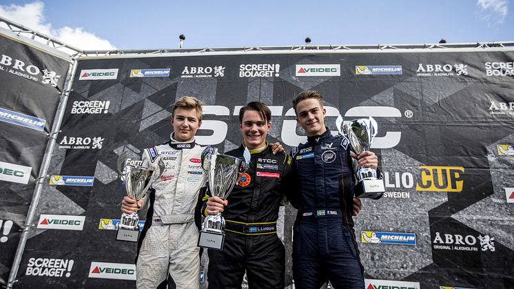 Puhakka och Hall tog medaljerna bakom Lundqvist i Formula STCC Nordic