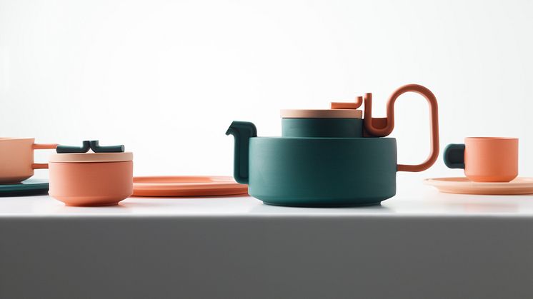 Radically colorful: Tea set Tongue Pelican by Bethan Laura Wood. 