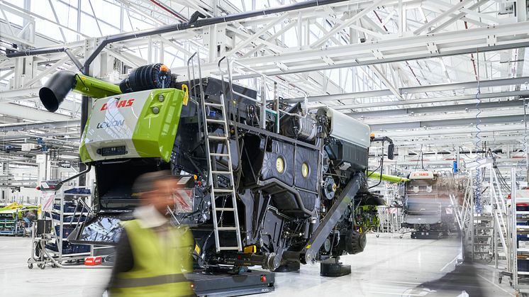 Highly flexible and sustainable combine harvester production