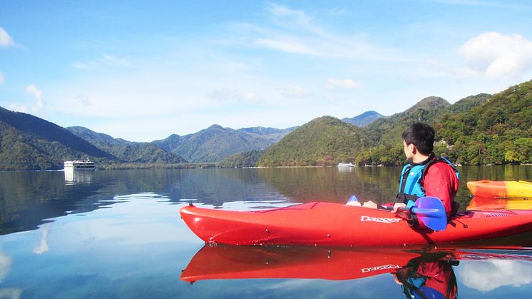 Lake Chuzenji Canoe Picnic