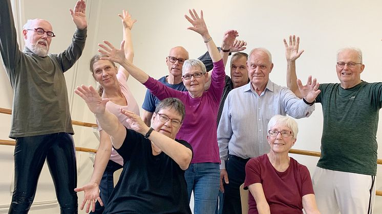 Ulrika Liljedahl tillsammans med kursdeltagare. Fr. v.: Lennart Johansson, Ulrika Liljedahl, Katarina Hartman, Ralf Jonasson, Birgitta Jonasson, Sten Olsson, Leif Sundblad, Ina Sundblad och Krister Sjöqvist.