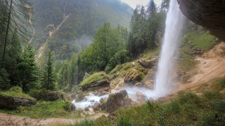 Wasserfälle sind bei Regenwetter besonders beeindruckend! Foto © Jürgen Reichenpfader