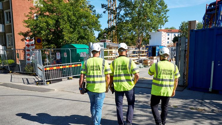 Rättvist byggande är ett verktyg för byggherrar och entreprenörer i arbetet för ett hållbart byggande utan oegentligheter och kriminalitet på byggarbetsplatser. Foto: Bengt Alm, Rättvist byggand