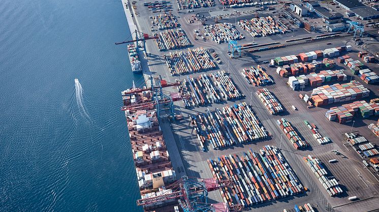 Idag lanserar APM Terminals i Göteborg "Green Gothenburg Gateway" - en strategi som ska göra containerterminalen fossilfri redan under nästa år. Bild: Göteborgs Hamn AB.