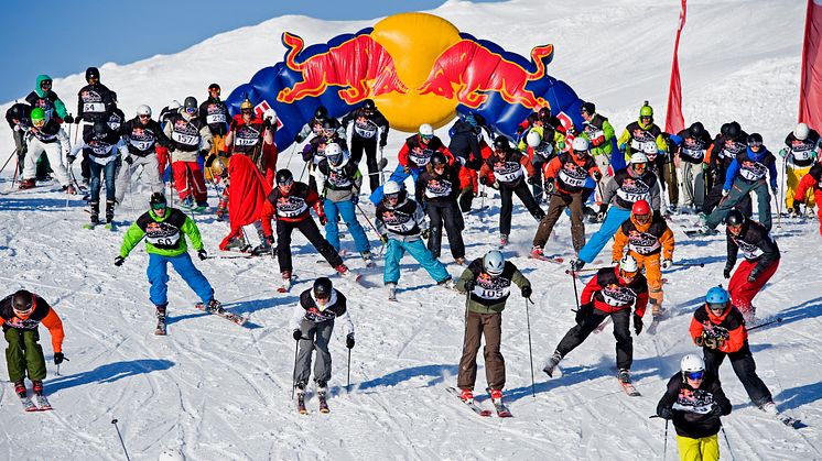 SkiStar Åre: First one down Mt Åreskutan in a spectacular mass downhill race