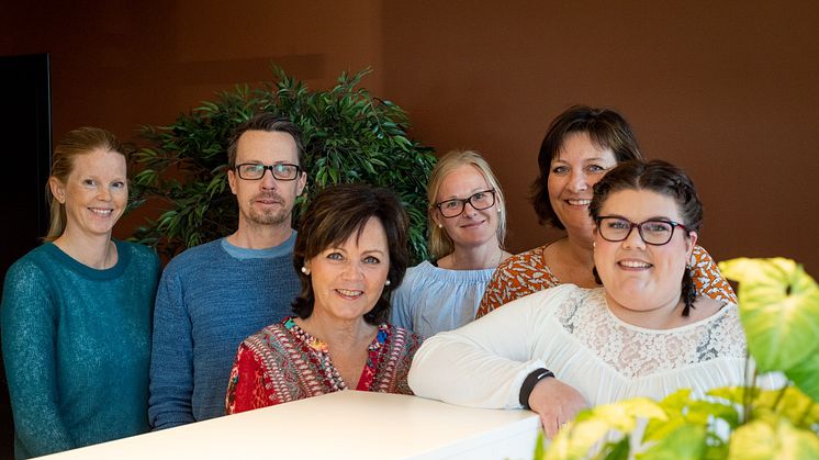 Bak venstre; Martine Linnestad, prosjektleder Höegh EIendom, Richard Wold, BPA, Heidi Josephson, BPA, Else-Kristin Andersen, BPA, Foran fra venstre: Wenche Grønsveen, Ecura, Katrine Balch-Barth, BPA