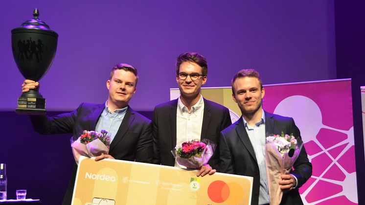 SM i Ekonomi med vinnande lag från Linköpings universitet från vänster Erik Almgren, Nils Schönning och Rickard Björkman