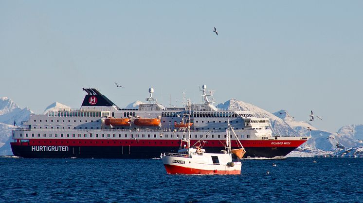​Hurtigruten skuffet etter havne-dom: Et tap for norsk sjøfart