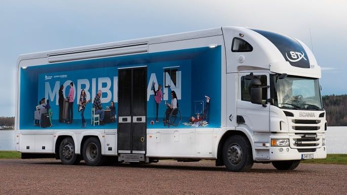 Lindesberg köper ny bokbuss för flyktingbidrag