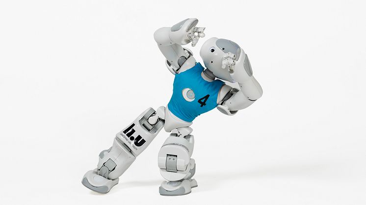 Roboten Elsa kan dansa, spela fotboll och jobba på museum. Foto: Anna Gerdén
