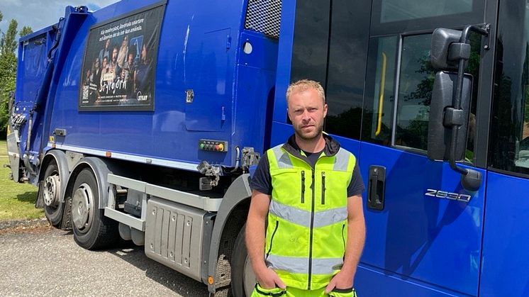 Efter att Fredrik Mortin tagit kontakt med Sysav sitter det nu en databox för vattenmätaravläsning i sopbilarna som hämtar hushållsavfall i kommunen. 