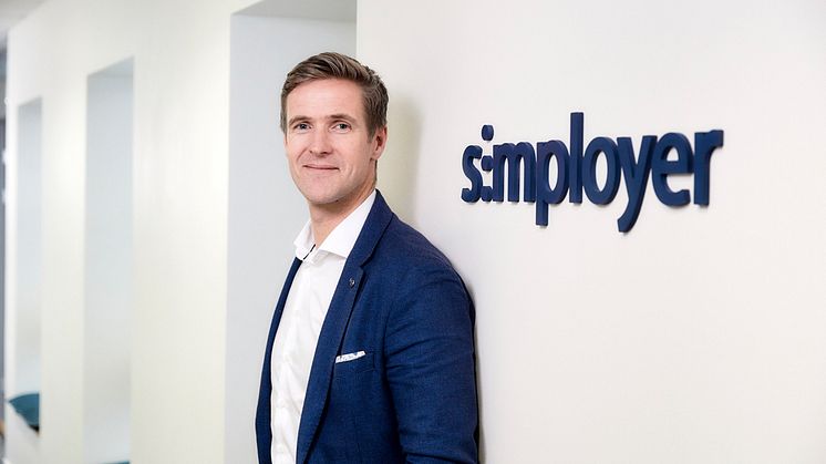 Den första mars tog Vigleik Takle över som ny CEO för Simployer-gruppen, ett av skandinaviens ledande företag på HRM-marknaden. Här berättar han om framtidsplanerna för bolaget!