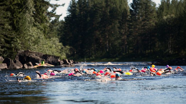 Simmare Vansbrosimningen safteybouy