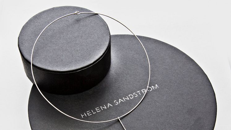 NK Personal Shopping lanserar äggskalssmycke av Helena Sandström.