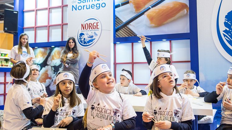 Escuela Sushi Salmón Noruego