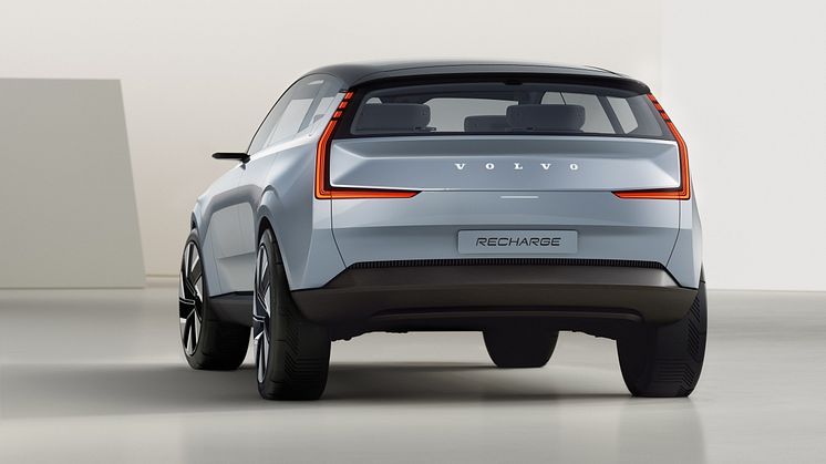 Volvo Concept Recharge.jpg