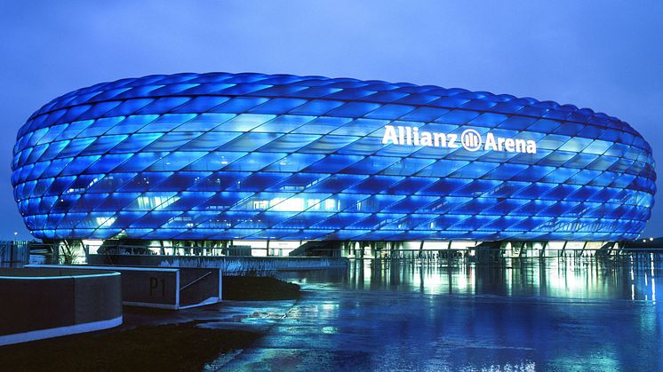 ALLIANZ SENDS UK TEENAGE FOOTBALL FANS TO GERMANY TO MEET WORLD CUP STARS FROM FC BAYERN MUNICH
