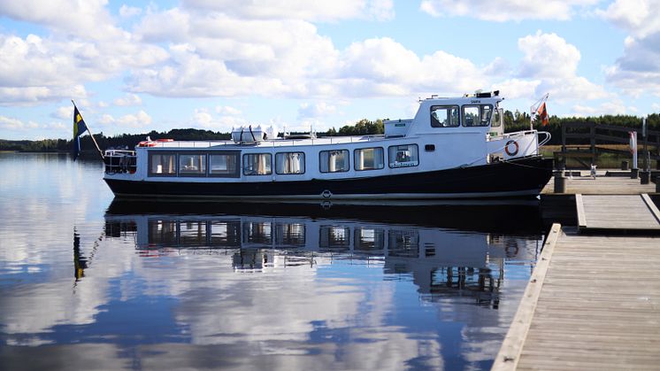 Båtbussäsongen förlängs med turer till Jäverön under september.