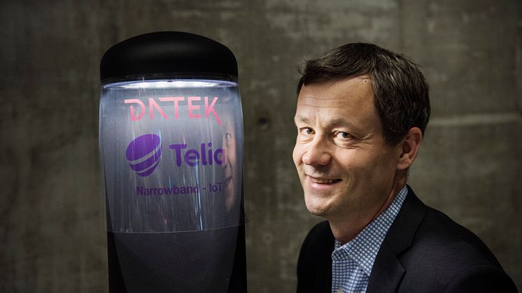 Datek Light Control og Telia har utviklet en prototype for smart utebelysning ved hjelp av den nye teknologien for tingenes internett, NB-IoT. Datek har stand under denne ukens Nordic Edge Expo, der løsningen presenteres.Foto: Marie von Krogh/Datek  