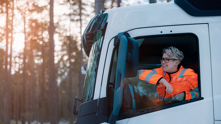 DB Schenker testar helelektrisk tung lastbil i långväga trafik