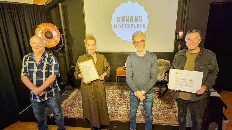 Vid utdelning av årets kvalitetspris. Från vänster: Anders Fransson, Christina Nordin, Robert Lindén och Lukas Wägbo