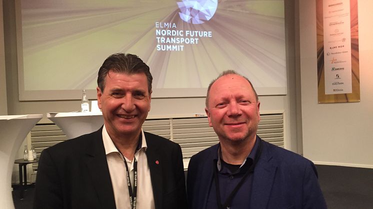Stein Erik Lauvås och Alf Johansen vill att politikerna slutar planera och börjar bygga järnväg mellan de nordiska länderna. De talade i dag på konferensen ”Ett gränslöst Norden” på Nordic Future Transport Summit på Elmia.