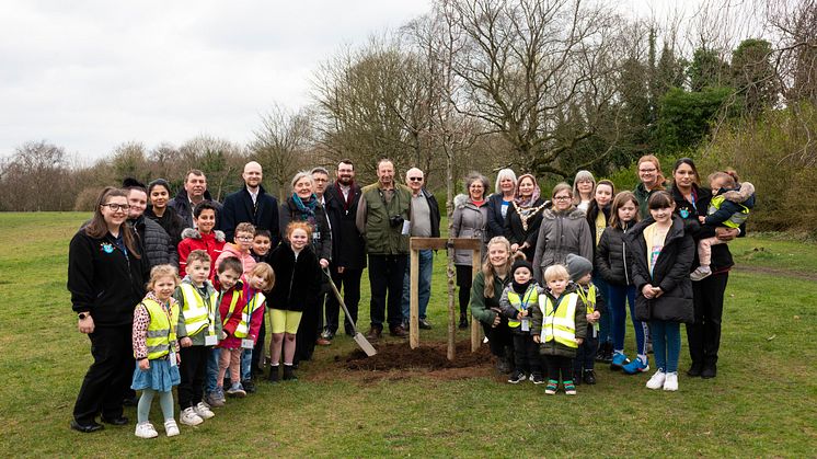 Twelve English oaks to celebrate the Queen’s platinum jubilee