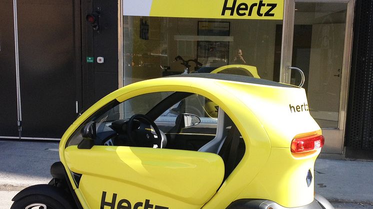 Kul på hjul – hyr Renault Twizy hos Hertz i sommar