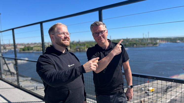 Jonas Wärngård och Anders Lundström gasar på med Junipeer