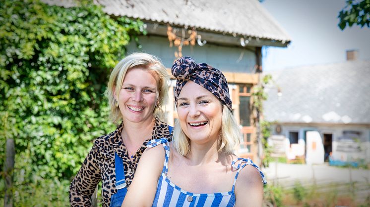 Matentreprenörerna Marina Evertsson och Lisa Lemke är  tillsammans med trädgårdsmästaren John Taylor tre välkända ansikten i årets Skördetid i Halland.