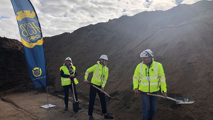 HSB Göta, Skanska och Halmstad Kommun satte spaden i marken för blivande HSB brf Sånglärkan.