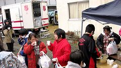 Frälsningsarméns katastrofhjälp pågår  i Japan -  trots problem med bensinbrist, snö och kyla