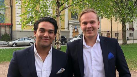 Daniel Steen Aasvoll og Naeem Mohammed Rafique fra VB Konnerud Rør bestod svenneprøven med glans.