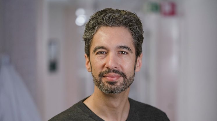 Felipe Cava, professor vid Institutionen för molekylärbiologi.  Foto: Mattias Pettersson