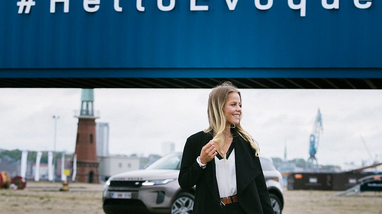 Ridsport- och TV-stjärna Selma Hammarström i spetsen för nya Range Rover Evoque