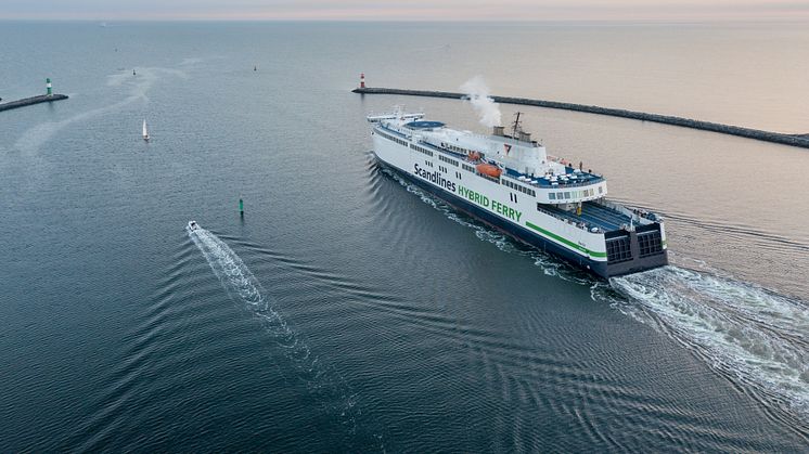 Scandlines' hybridfærge M/F Berlin (billede: Siemens/Ulrich Wirrwa)