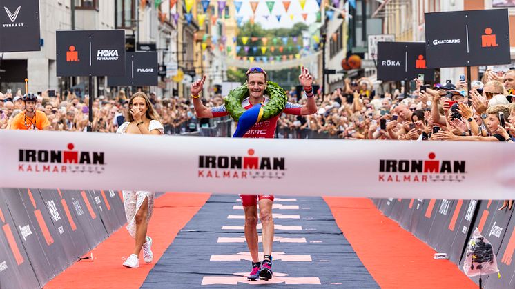 Alistair Brownlee, vinnare av Ironman Kalmar 2022, gick i mål på tiden 7:38:48 vilket är nytt rekord i Kalmar. Foto: Getty Images for IRONMAN.