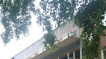 Äldreboendets nya balkonger på plats i Kortedala